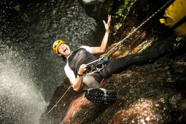 Bali 5-Hour Intermediate Canyoning: 9 Drops (North Bali)
